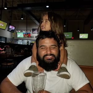 Meet your Posher, Cecilio